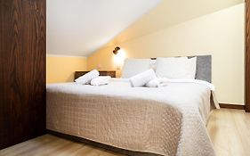 Househost Apartment:Bracka 3/15A